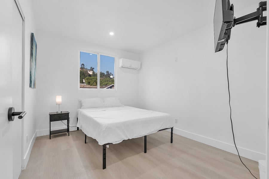 Furnished Finder property 888307_2 photo 18