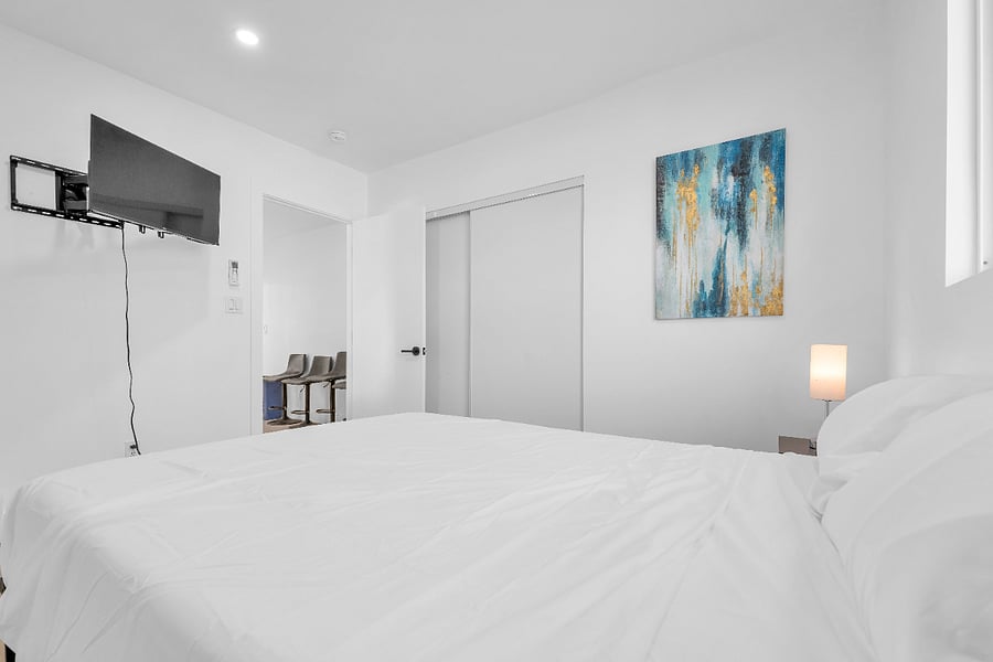Furnished Finder property 888307_2 photo 17