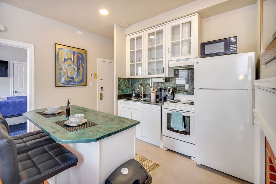 Furnished Finder property 888312_1 photo 9
