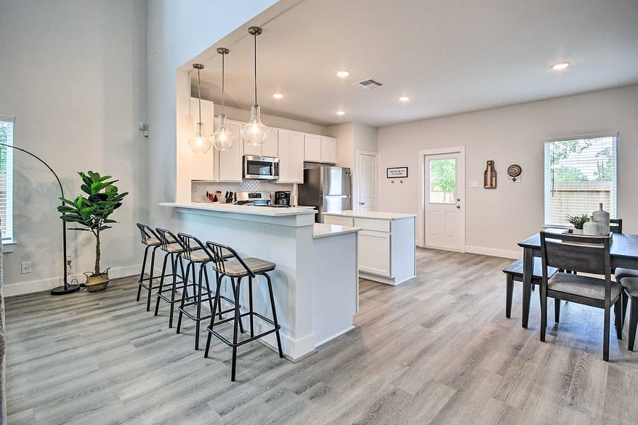 Furnished Finder property 888323_1 photo 8