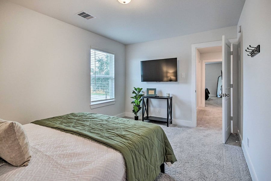 Furnished Finder property 888323_1 photo 31