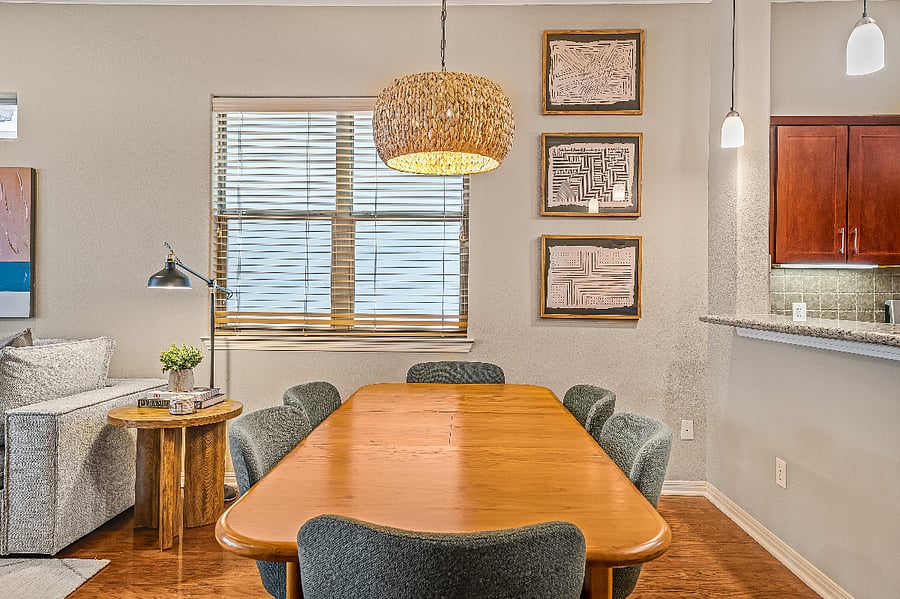 Dining room table