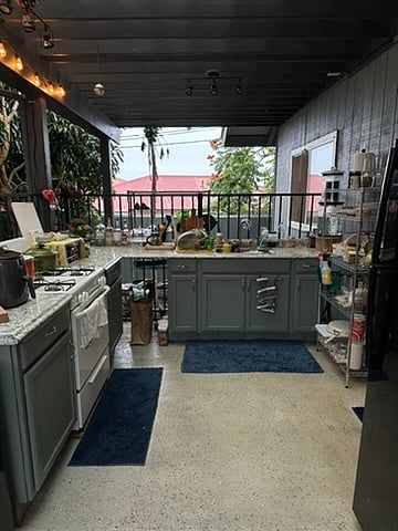 Outdoor Kitchen with Propane Stove