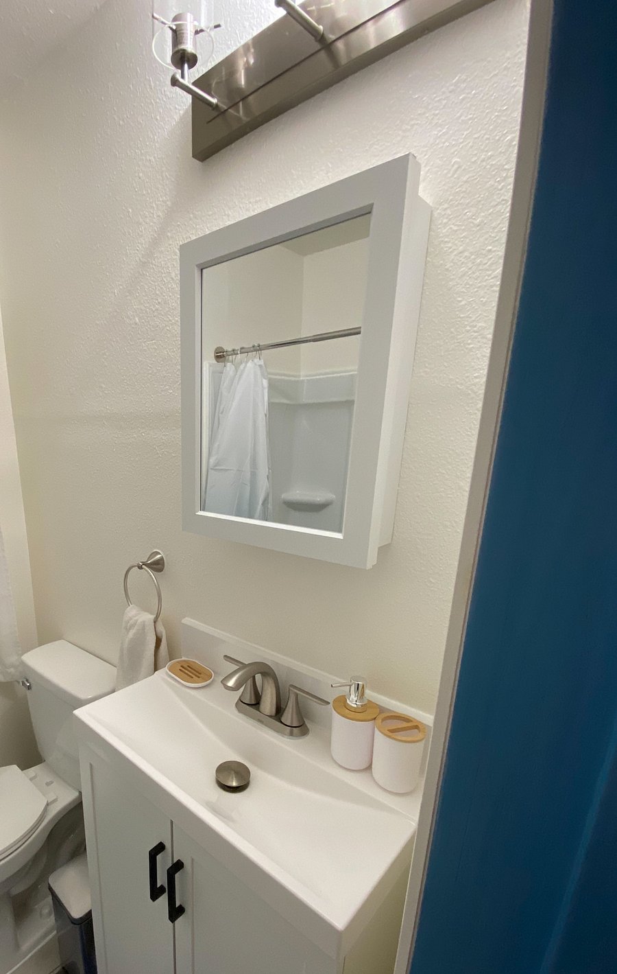 Furnished Finder property 888406_2 photo 7