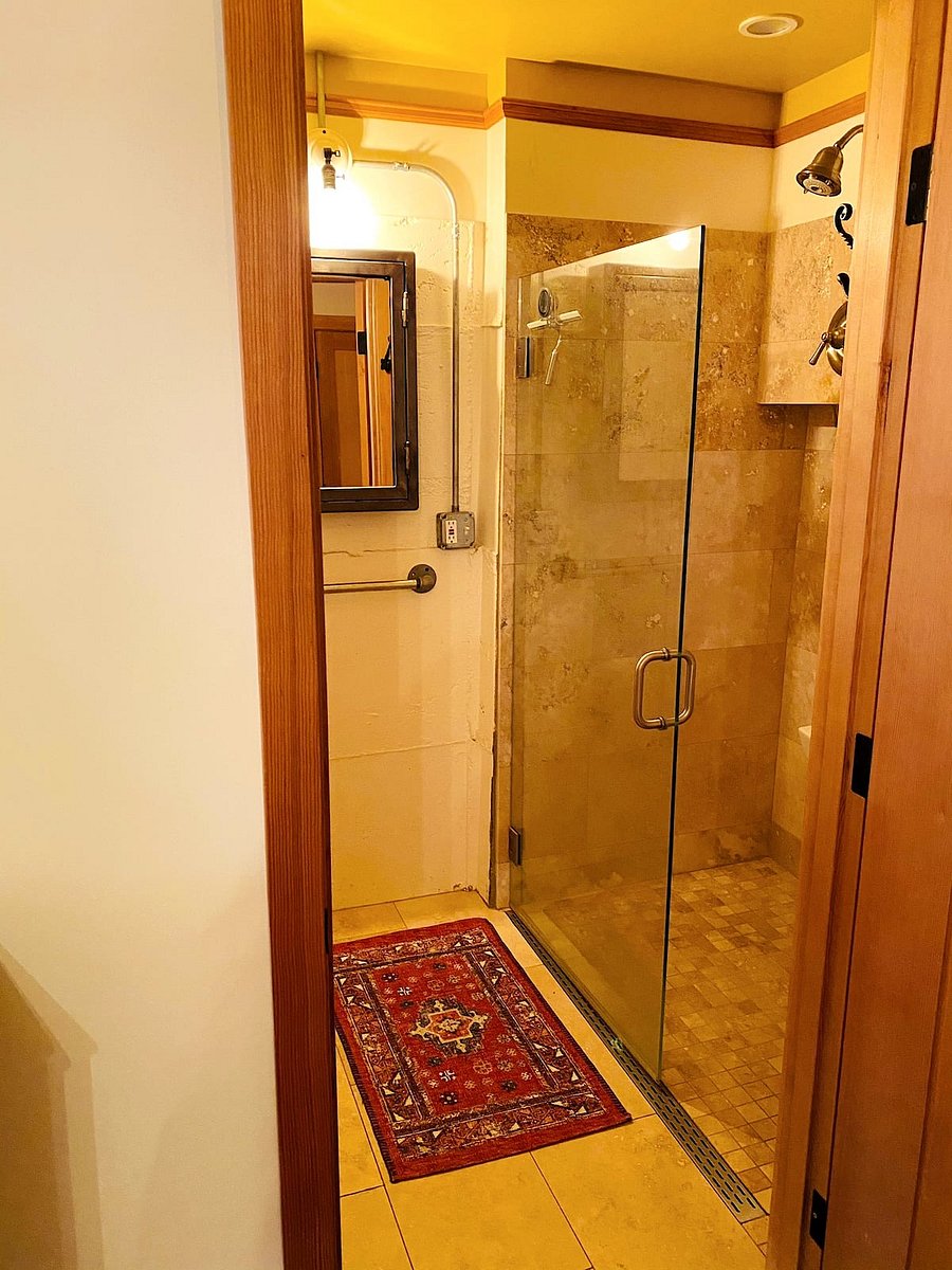Furnished Finder property 888416_1 photo 8