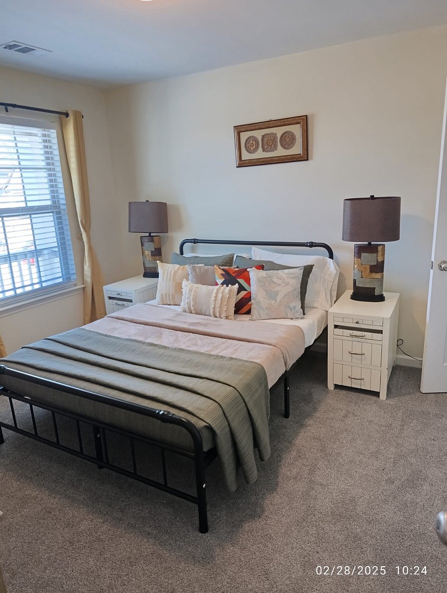 Furnished Finder property 888419_1 photo 9