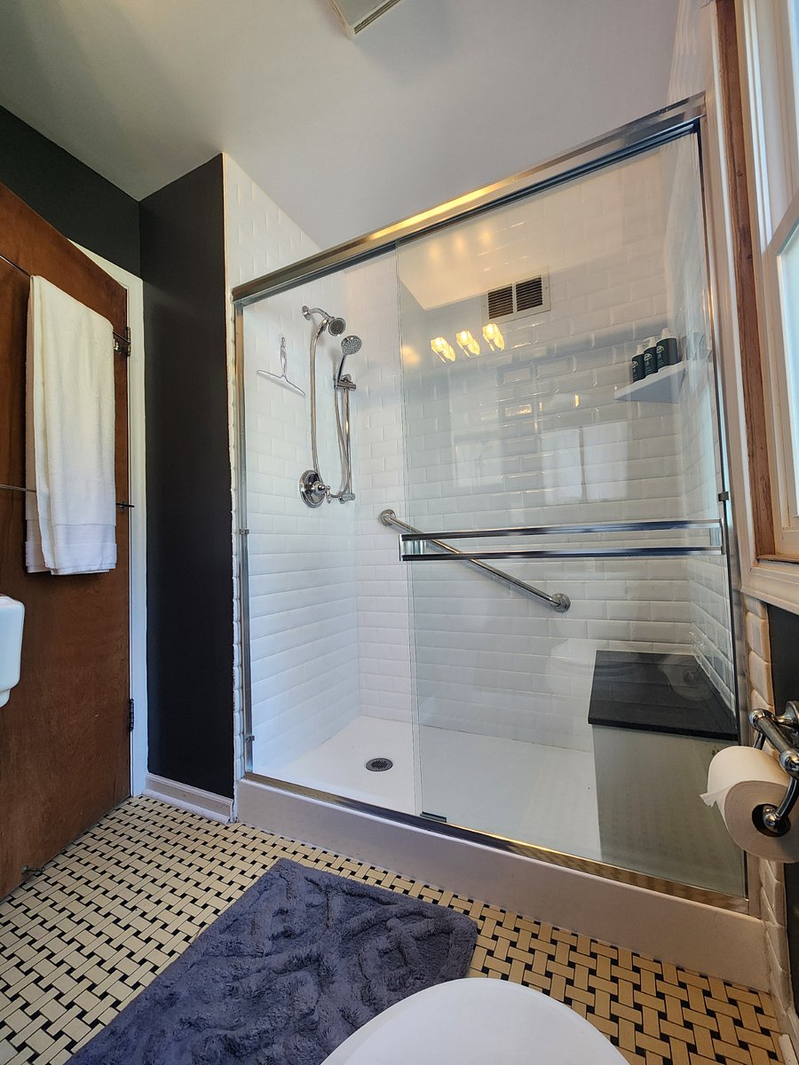 Furnished Finder property 888421_1 photo 13