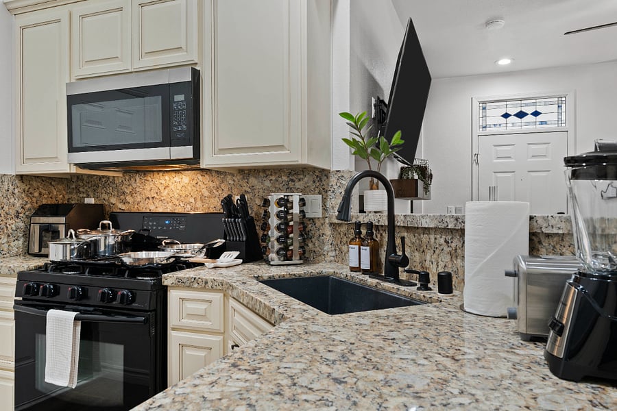 Furnished Finder property 888477_1 photo 14