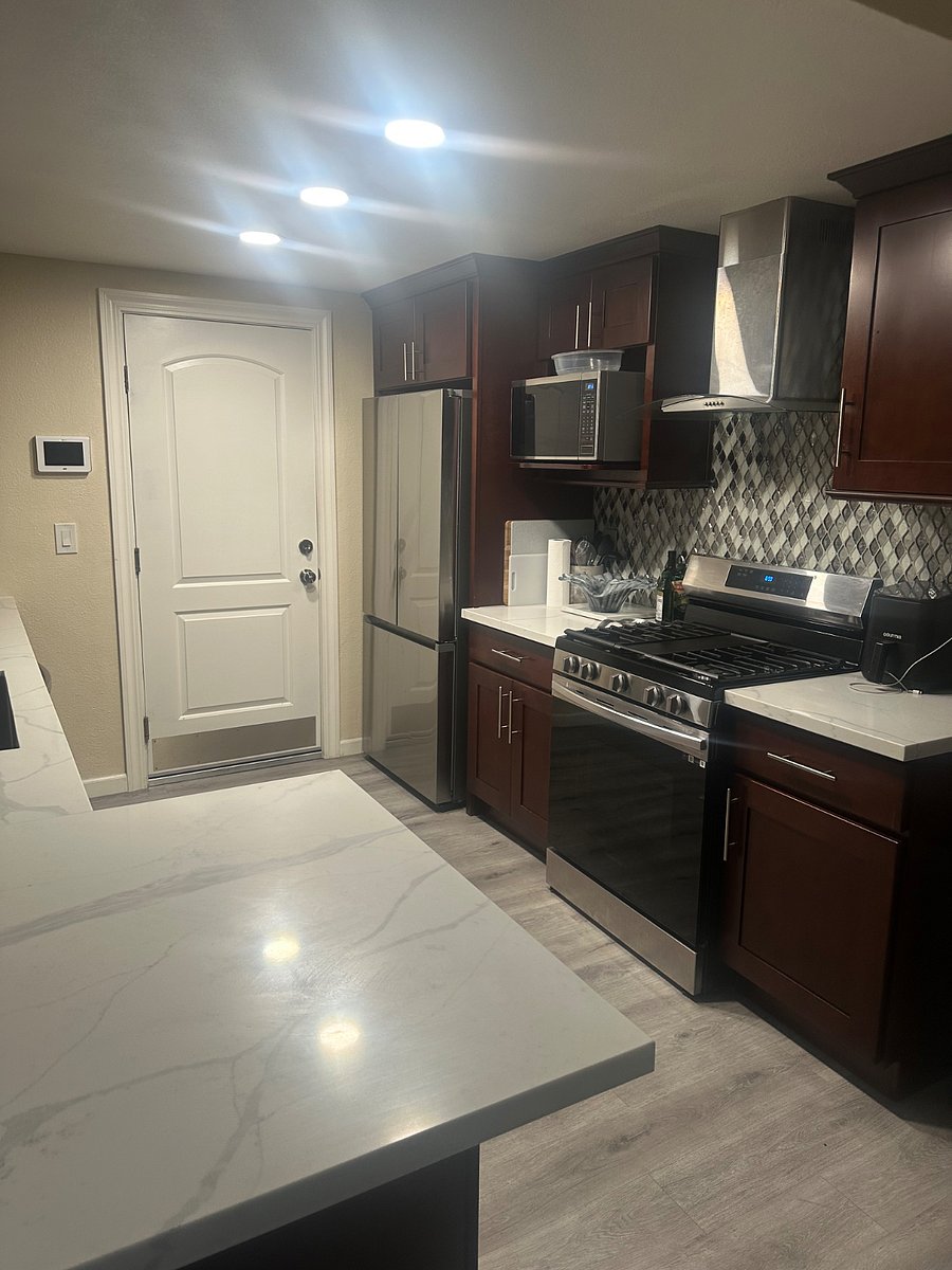 Furnished Finder property 888478_1 photo 3