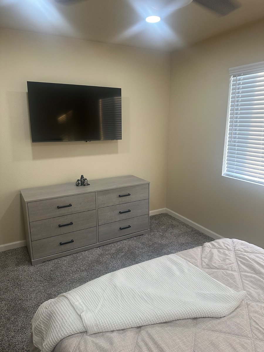 Furnished Finder property 888478_1 photo 12