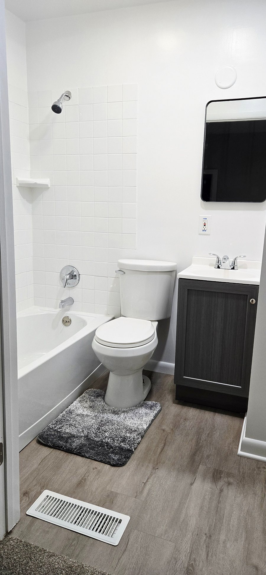 Furnished Finder property 888493_1 photo 8