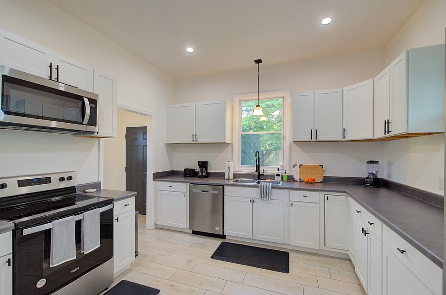 Furnished Finder property 888496_1 photo 8