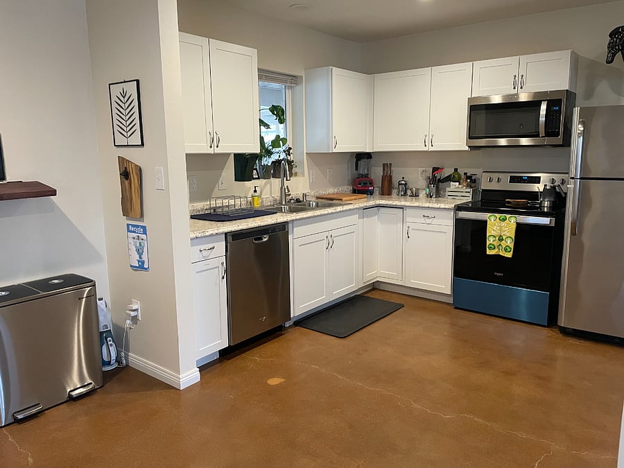Furnished Finder property 888498_1 photo 11