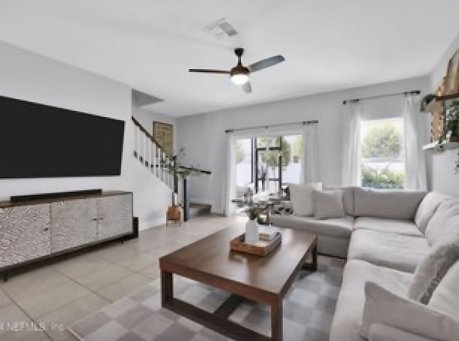 Furnished Finder property 888514_1 photo 8