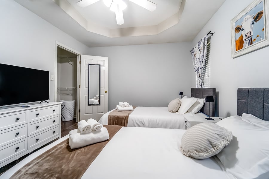 Furnished Finder property 888516_1 photo 6
