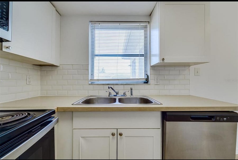 Furnished Finder property 888518_1 photo 5