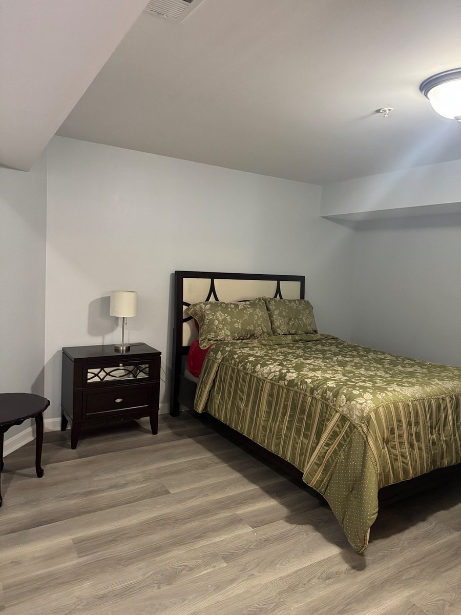 Furnished Finder property 888520_1 photo 8