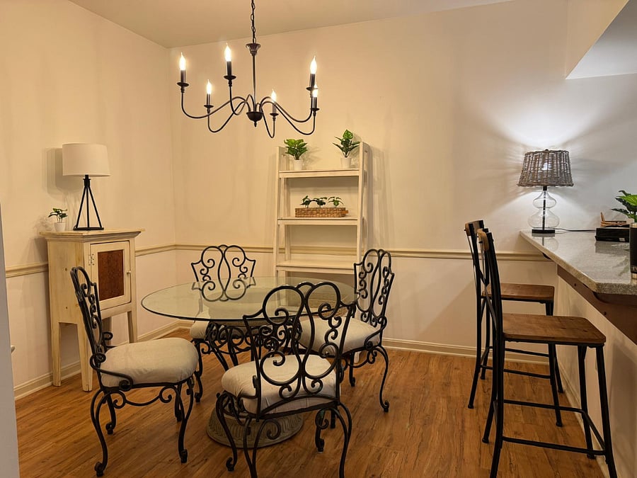 Furnished Finder property 888534_1 photo 18