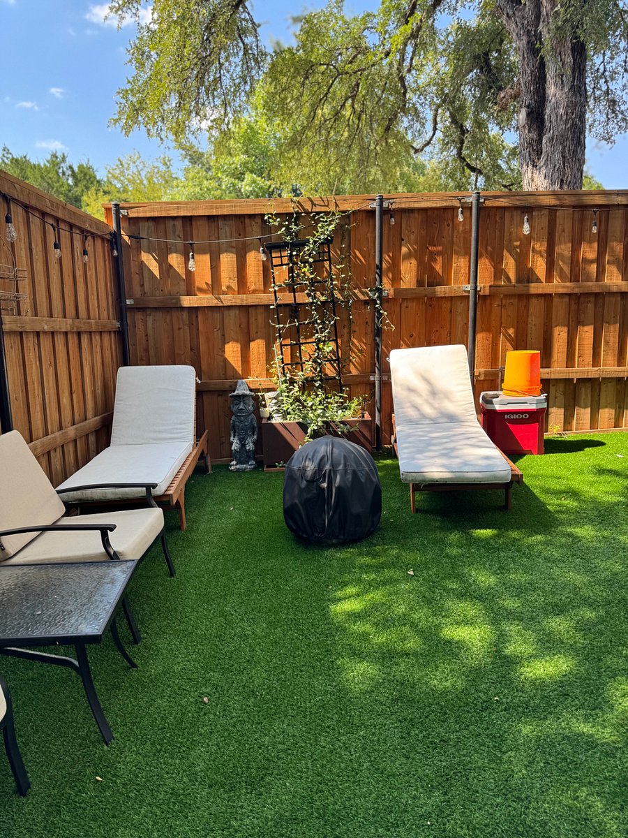 sun bathing chairs