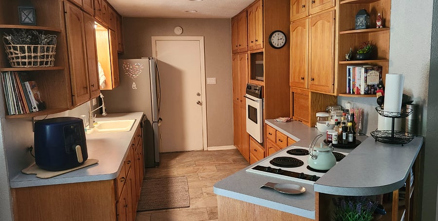 Fully equipped kitchen