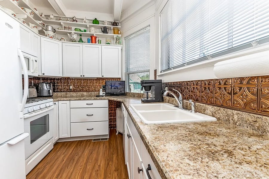 Furnished Finder property 888572_1 photo 13