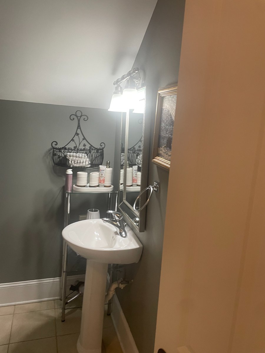 Furnished Finder property 888592_1 photo 25