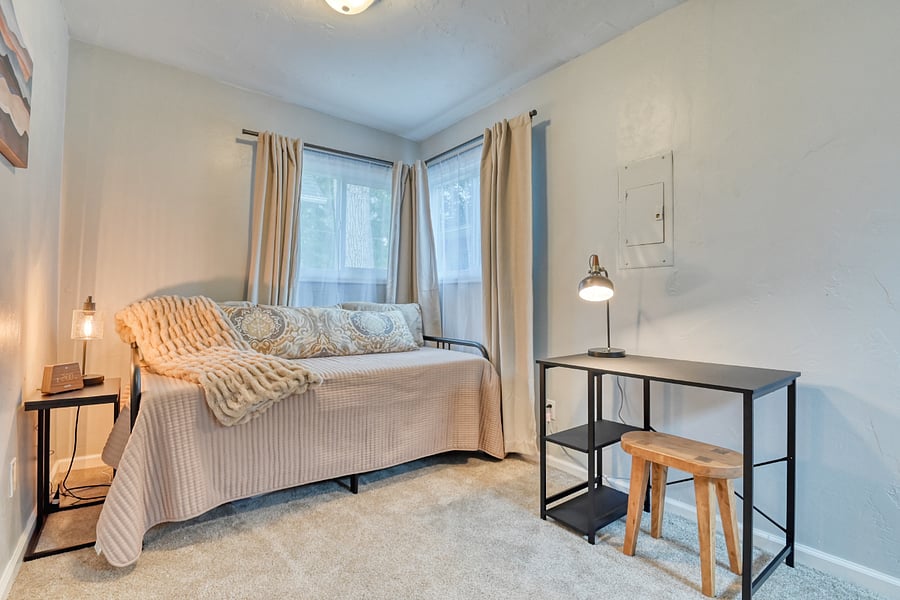 Furnished Finder property 888594_1 photo 11