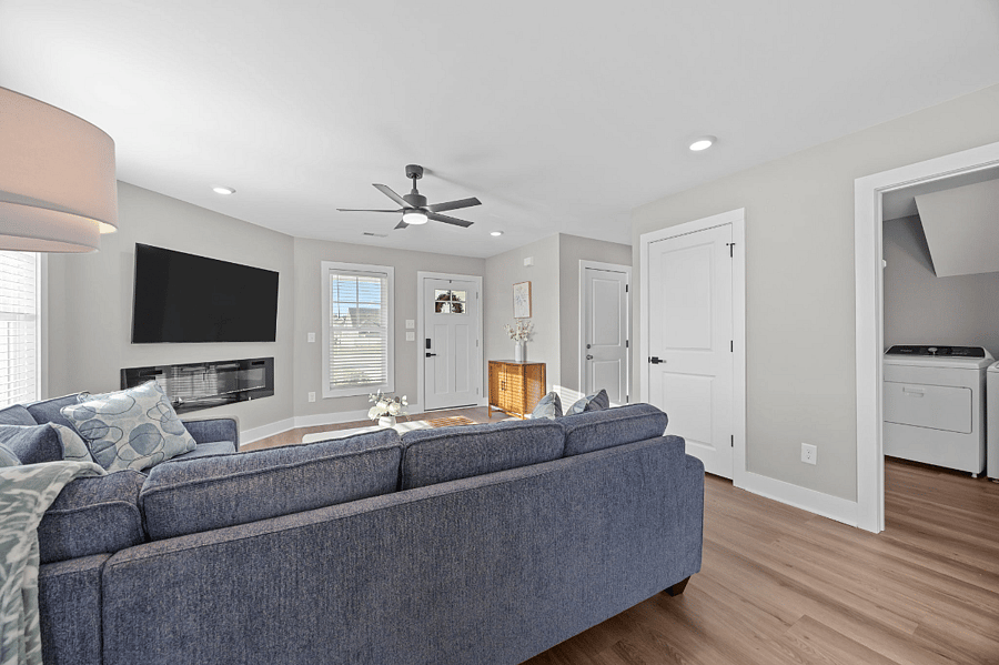 Furnished Finder property 888617_1 photo 13