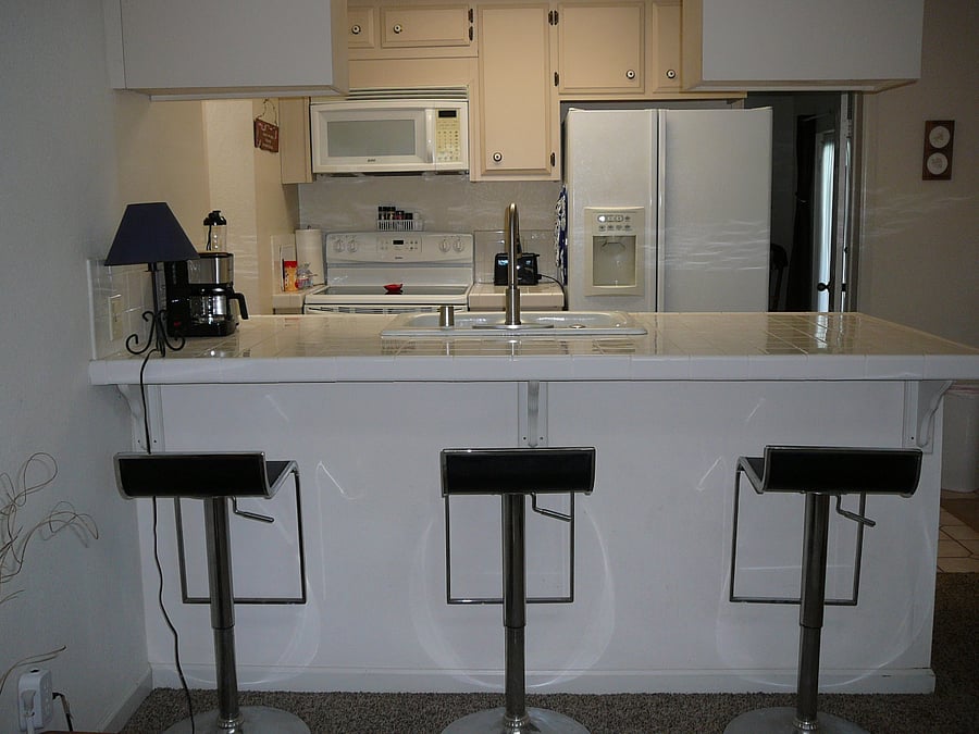 Kitchen with all full sized appliances.  