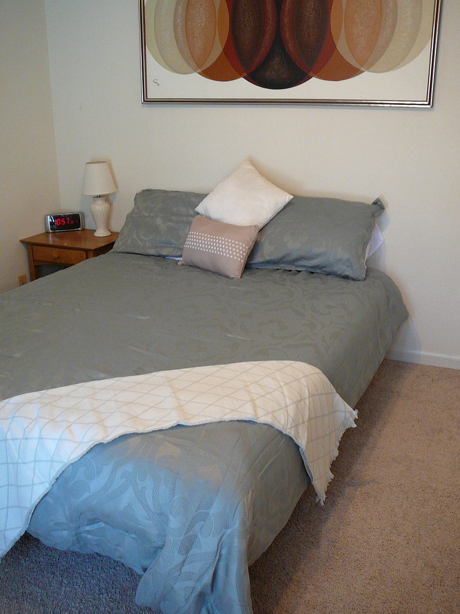 Queen size bed. 