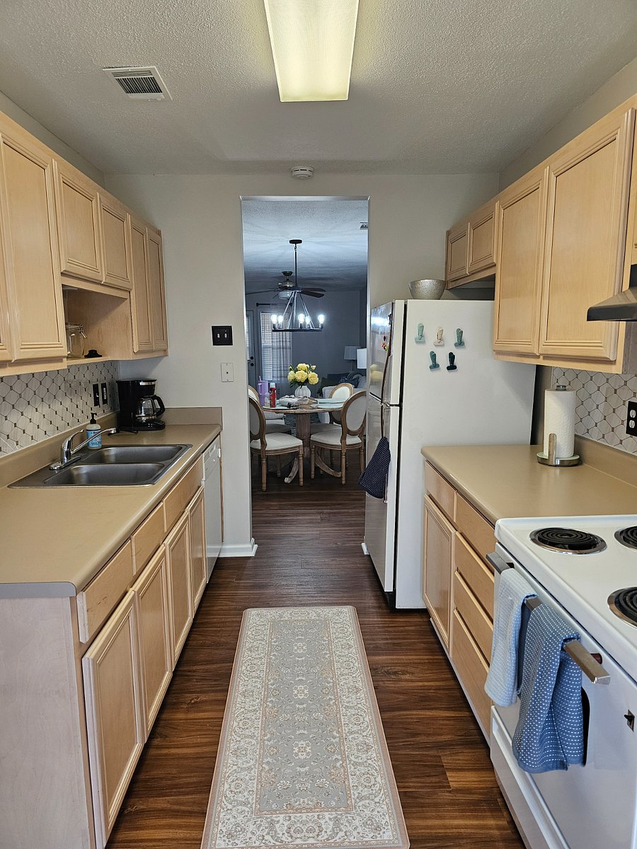 Furnished Finder property 888627_1 photo 6