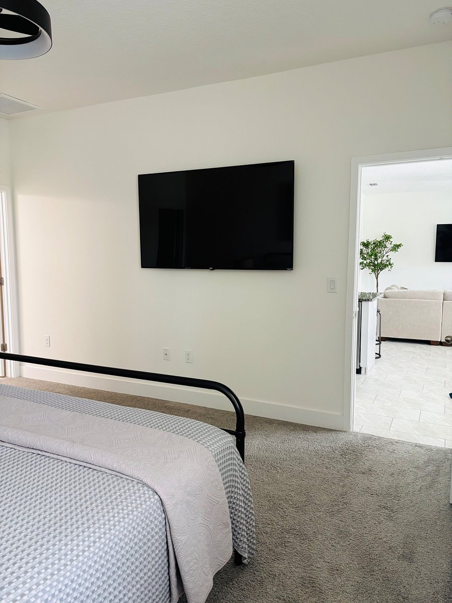Furnished Finder property 888628_1 photo 8