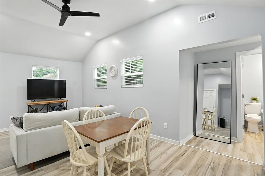Furnished Finder property 888630_1 photo 5