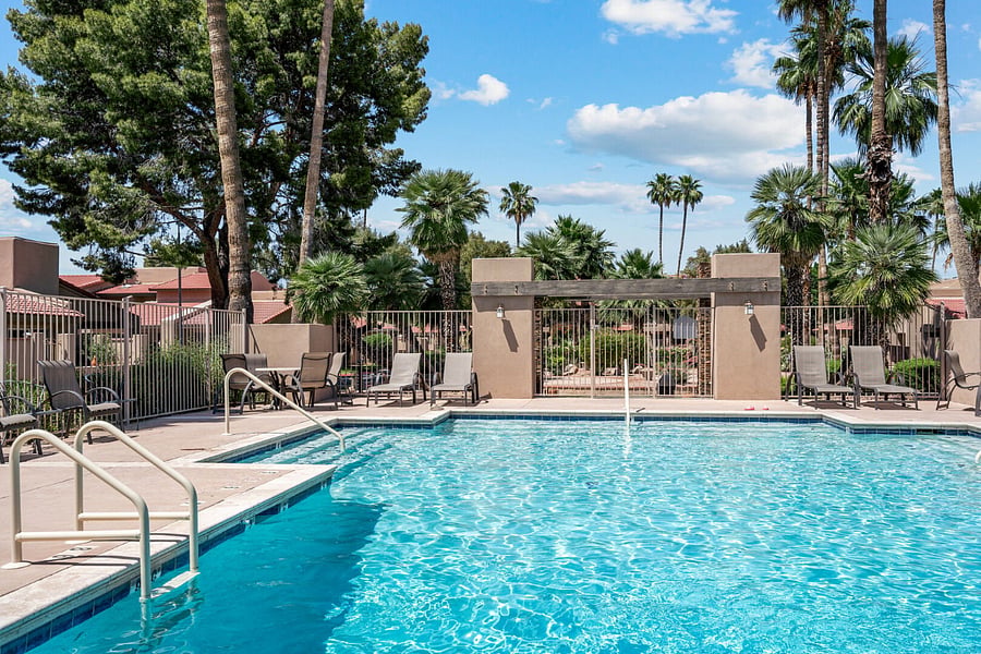 Furnished Finder property 888638_1 photo 15