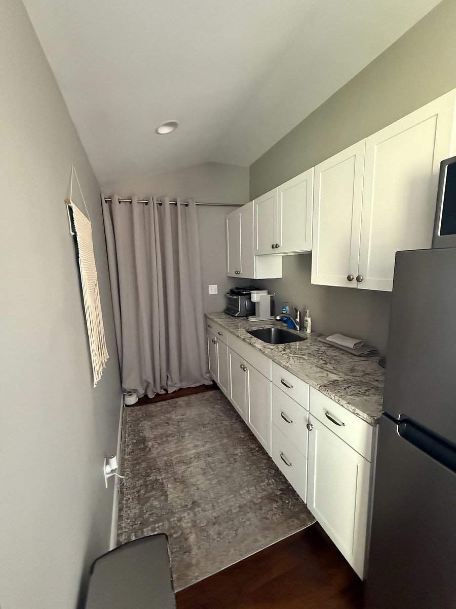 Furnished Finder property 888670_1 photo 16