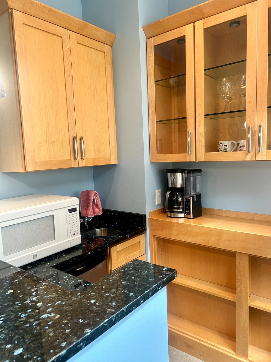 Furnished Finder property 888681_1 photo 12