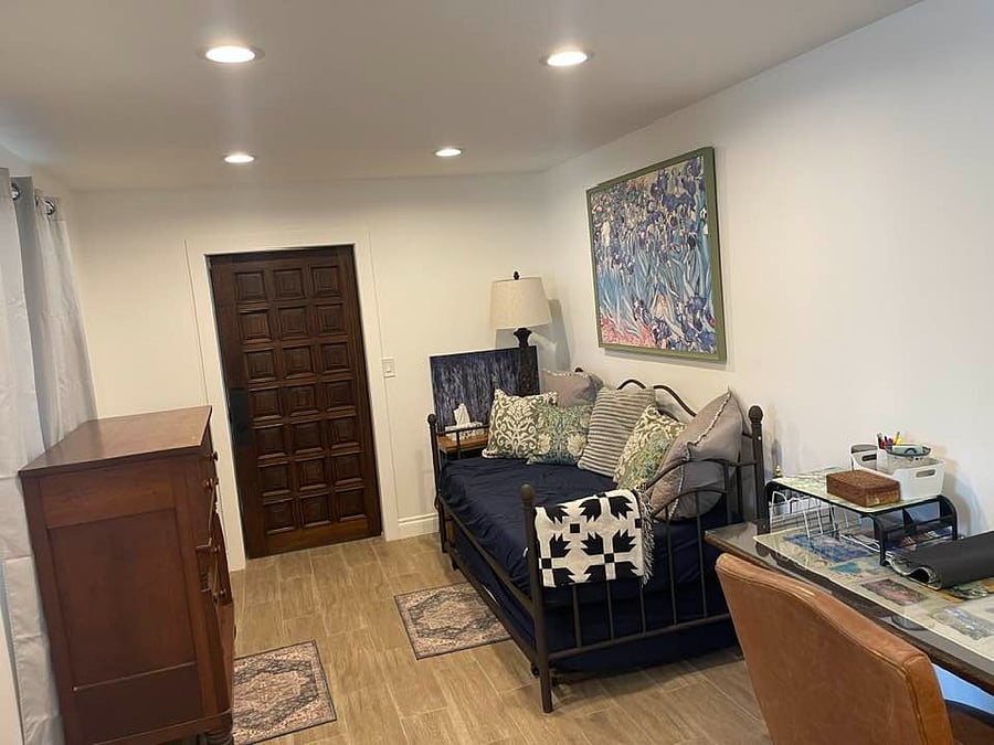 trundle bed - sleeps 2