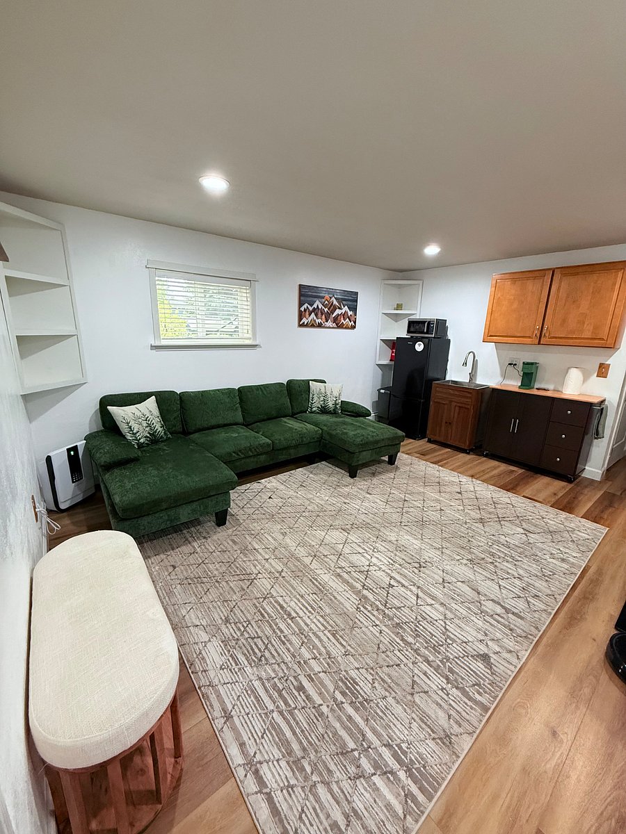 Furnished Finder property 888702_1 photo 8