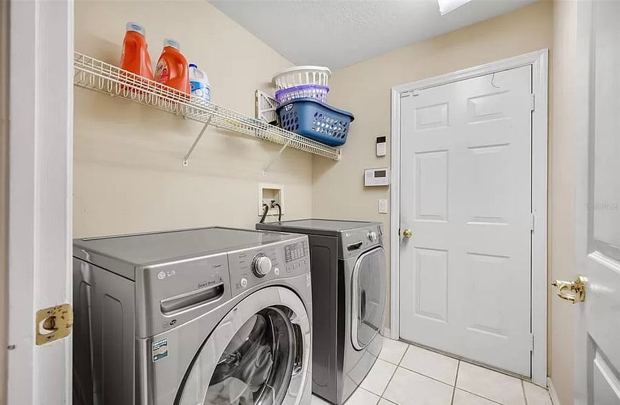 Furnished Finder property 888720_1 photo 24