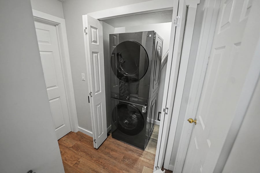 Furnished Finder property 888796_1 photo 12