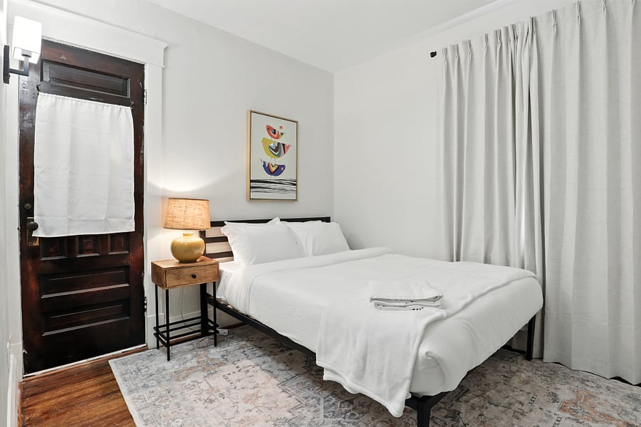 Furnished Finder property 888799_1 photo 12