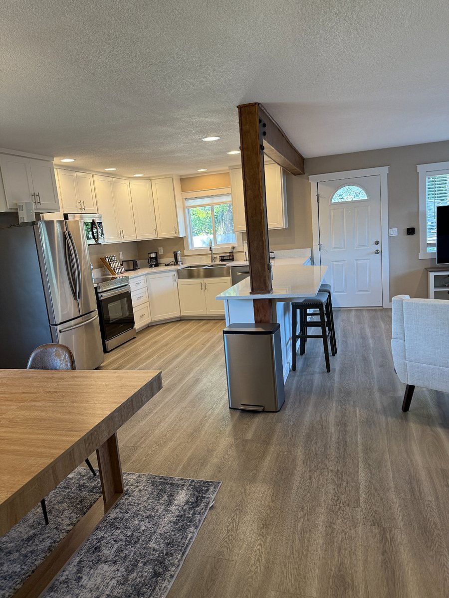 Furnished Finder property 888876_1 photo 3