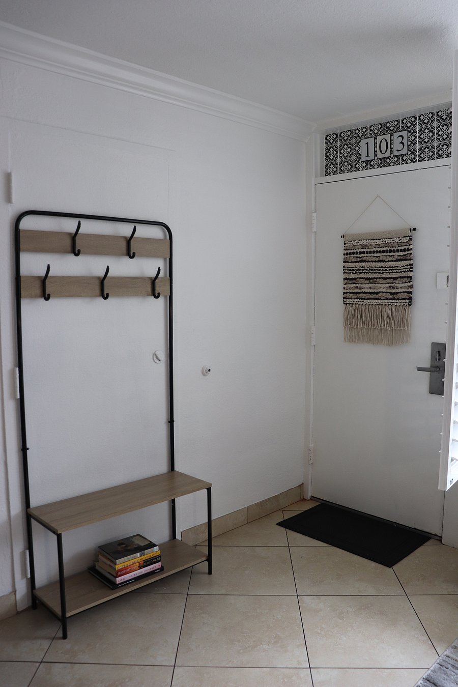 Furnished Finder property 888894_1 photo 8