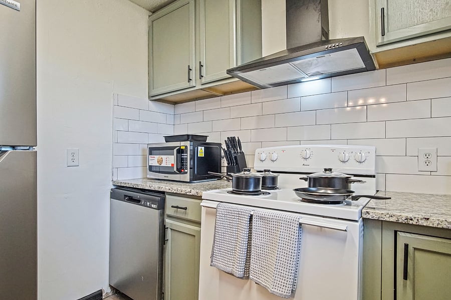 Furnished Finder property 888973_1 photo 5