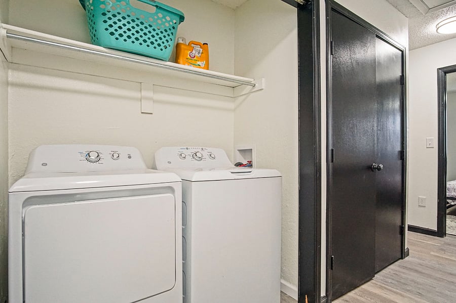 Furnished Finder property 888973_1 photo 9