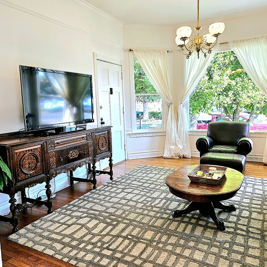 Furnished Finder property 888975_1 photo 3