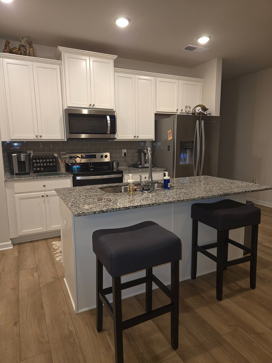 Furnished Finder property 888988_1 photo 3