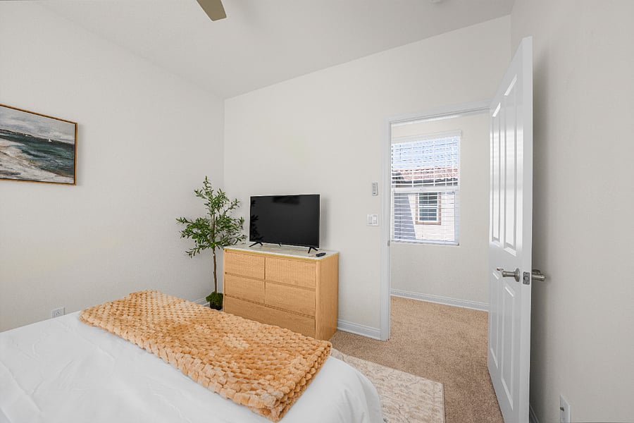 Furnished Finder property 888995_1 photo 10