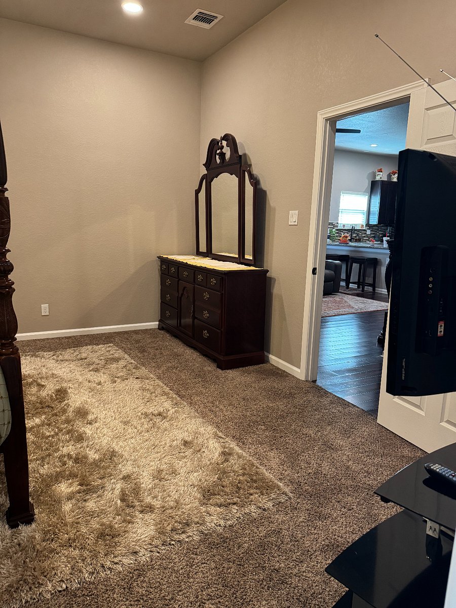 Furnished Finder property 888996_1 photo 6