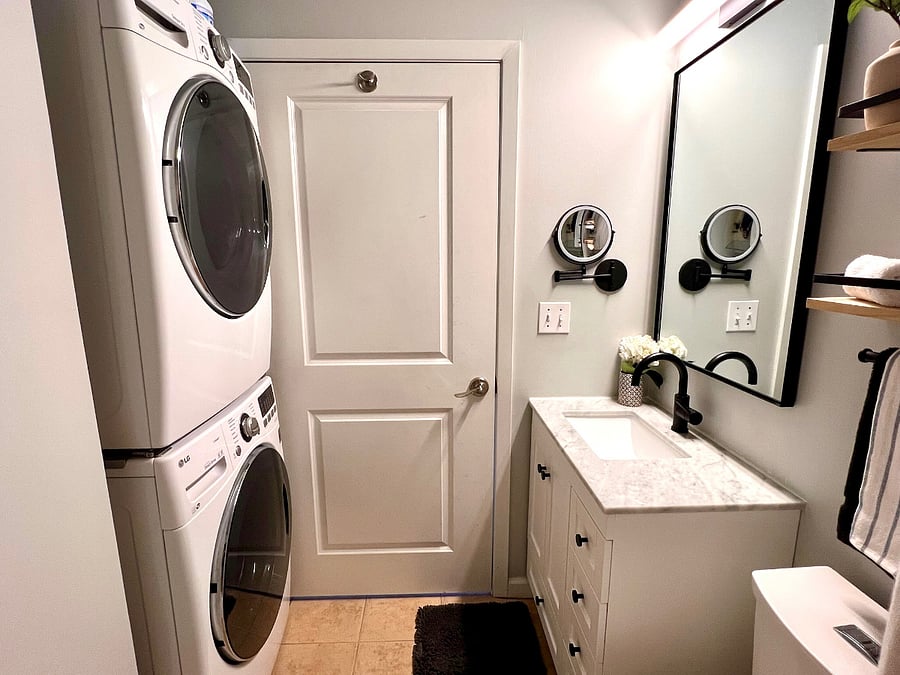 En-suite bathroom with bathtub